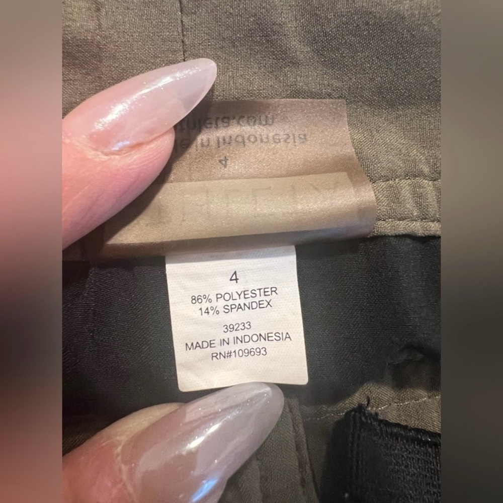Athleta Whatever Pleated Taupe Skort Size 4 - Picture 4 of 9
